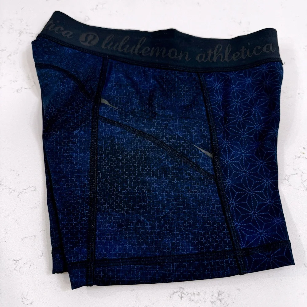 Lululemon athletica ~What The Sport / 4”Short Full   Size 2 Sashiko Print